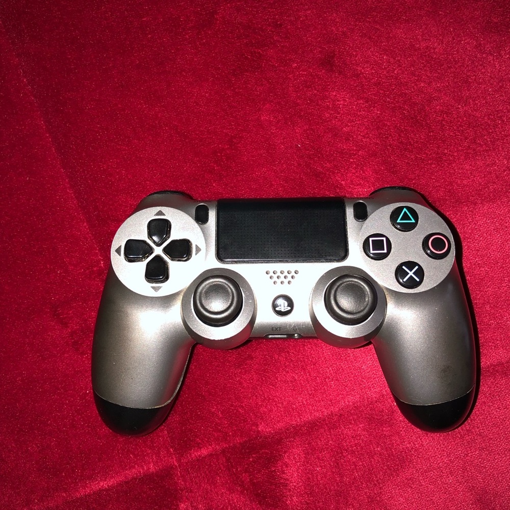 Limited edition batman PS4 controller